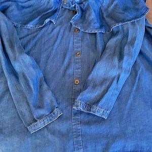 Jean blouse XL ruffle collar lose fit very pretty.